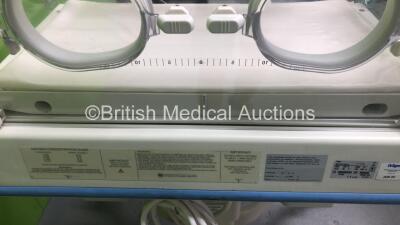 Drager Air-Shields Isolette C2000 Infant Incubator Version 2.18 with Mattress (Powers Up) *S/N WP14325* - 4