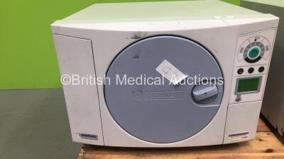 Eschmann SES225B Vacuum Autoclave Ref 87-135-32-0000 (Powers Up) *S/N L2DH-1F-1753* **Mfd 05/2011*