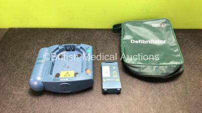 Philips HS1 Heartstart Defibrillator with 1 x Philips Ref M5070A Battery in Case (Powers Up with Missing Cartridge)