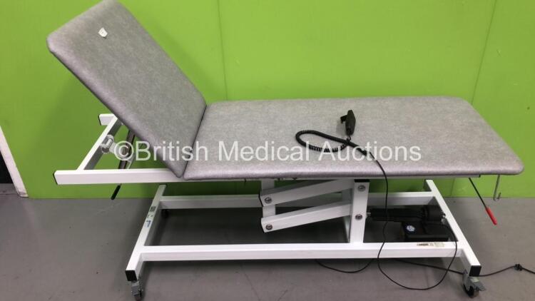 Harrier Electric Patient Examination Couch with Controller (No Power) *S/N 60432*