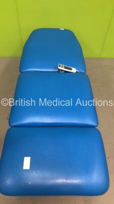 Medi-Plinth Electric 3 Way Patient Examination Couch with Controller (Powers Up) - 4