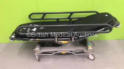 Anetic Aid QA3 Hydraulic Patient Couch with Mattress (Hydraulics Removed)