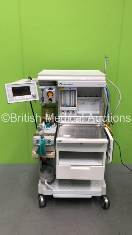 Datex-Ohmeda Aestiva/5 Anaesthesia Machine with Datex-Ohmeda Aestiva SmartVent Software Version 3.5, Bellows and Hoses (Powers Up) *S/N AMRF00681*