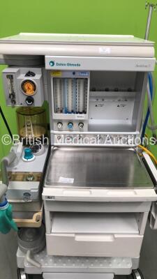 Datex-Ohmeda Aestiva/5 Anaesthesia Machine with Datex-Ohmeda Aestiva SmartVent Software Version 3.5, Bellows and Hoses (Powers Up) *S/N AMRF00681* - 3