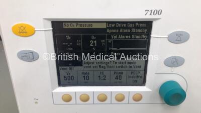 Datex-Ohmeda Aestiva/5 Anaesthesia Machine with Datex-Ohmeda 7100 Software Version 1.4, Philips IntelliVue G5 M1019A Gas Module with Water Trap, Bellows, Absorber and Hoses (Powers Up) *S/N AMVN00111* **GH*** - 2