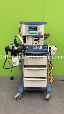 Drager Fabius Tiro Anaesthesia Machine *Mfd - 2010* Software Version - 3.37b Total Hours Run - 65264, Total Ventilator Hours Run - 543 with Bellows, Absorber, Hoses and Oxygen Mixer (Powers Up)