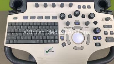 GE Logiq S8 Flat Screen Ultrasound Scanner Ref 5418099 Software Version R1.5.4 *Mfd July 2012* (Powers Up) *188122SUG* - 2