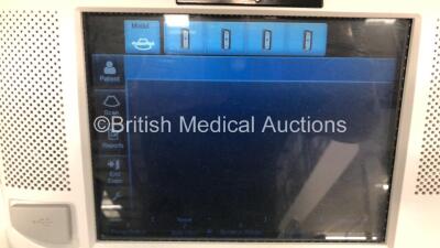 GE Logiq E9 XDClear Flat Screen Ultrasound Scanner Model 5205000-9 *S/N 200592US6* **Mfd 03/2016** Software Version R6 with 4 x Transducers / Probes (C1-6 Ref 5418916 *Mfd 02/2016* / IC5-9-D Ref 5492351 *Mfd 09/2017* / L8-18i Ref 5336965 *Mfd 2017-11* and - 4