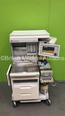 Datec-Ohmeda Aestiva/5 Anaesthesia Machine with Datex-Ohmeda 7900 Smartvent Software Version 4.8, Bellows, Absorber and Hoses (Powers Up)