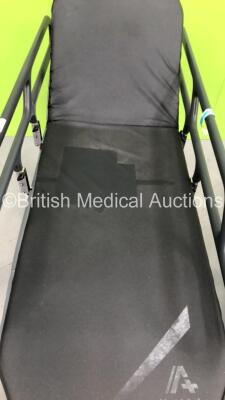 2 x Anetic Aid QA3 Hydraulic Patient Trolleys (Hydraulics Tested Working) - 4