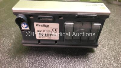 Job Lot Including 1 x Philips Respironics BiPAP ST Unit with 1 x System One Humidifier Unit and 2 x AC Power Supplies (Powers Up with Loose Dial-See Photo) 1 x ResMed S9 Auto Set CPAP Unit (Powers Up) 1 x ResMed S9 AutoSet CS-A CPAP Unit (Powers Up) 1 x R - 7