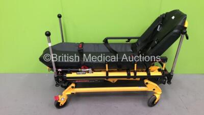 Stryker Power Pro TL Ambulance Stretcher Ref 6650 with Mattress and Battery (Power Up with Donor Battery - Flat Battery Included) *S/N 130241040*