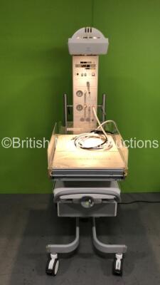 Drager Infant Resuscitaire Model GSDTC-3 with Mattress (Powers Up) *S/N GU00445*