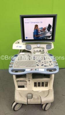 GE Vivid 7 Dimension Flat Screen Ultrasound Scanner *S/N 9114V7L* **Mfd 2007** (Powers Up with Error - See Pictures - Missing Dials) ***IR555***