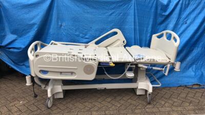 6 x Hill Evolution Electric Hospital Beds (1 x In Picture 6 in Lot)