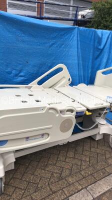 6 x Hill Evolution Electric Hospital Beds (1 x In Picture 6 in Lot) - 4