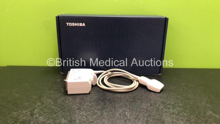 Toshiba PLT-704SBT Linear Array Ultrasound Transducer / Probe *Mfd - 06/2013* in Case (Untested)