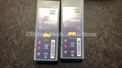 2 x Laerdal Heartstart FR2+ Defibrillators with 2 x Philips M3863A Batteries *Install Dates 03-2019, 11-2021* In 2 x Carry Bags (Both Power Up and Pass Self Tests) *SN 0706199858, 0706199890* - 4