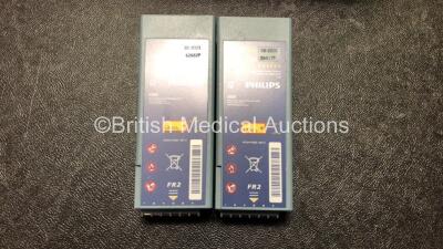 2 x Philips Heartstart FR2+ Defibrillators with 2 x Philips M3863A Batteries *Install Dates 02-2022, 08-2020* In 2 x Carry Bags (Both Power Up and Pass Self Tests) *SN 0606196204, 0610990082 - 5