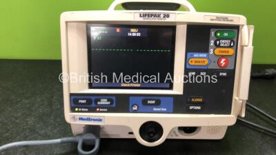 Medtronic Lifepak 20 Defibrillator / Monitor Including ECG and Printer Options and 1 x 4 Lead ECG Lead (Powers Up) - 2