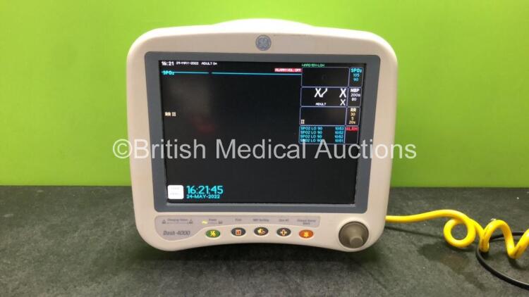 GE Dash 4000 Patient Monitor Including ECG, CO2, NBP, BP1/3, BP2/4, SpO2 and Temp/CO Options (Powers Up) *GH*