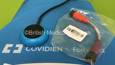 Covidien ForceTriad Electrosurgical /Diathermy Unit Software Version 3.60 *Mfd 2015-04* on Stand with Footswitch and 2 x RapidVac Smoke Evacuators (Powers Up) *SN T5D45811EX* - 3