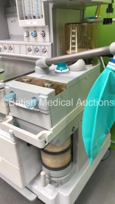 Datex-Ohmeda Aestiva/5 Anaesthesia Machine with Aestiva 7900 SmartVent *Software Version 4.8 PSVPro* with Datex Ohmeda Monitor , Absorber, Bellows, Oxygen Mixer and Hoses (Powers Up) *AMRK02271* - 4