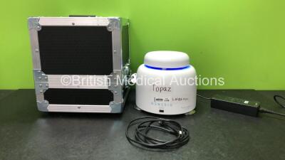 Genesig Q32 Real Time PCR Machine with 1 x AC Power Supply in Transport Case (Powers Up)