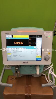 Aeonmed VG70 Ventilator Software Version 2.00, Running Hours 0h 11m with 1 x Hose on Stand with Accessories *Mfd 06-2020* (Powers Up) - 3