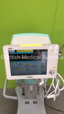 Aeonmed VG70 Ventilator Software Version 2.00, Running Hours 723h 39m with 1 x Hose on Stand *Mfd 07-2020* (Powers Up) - 2