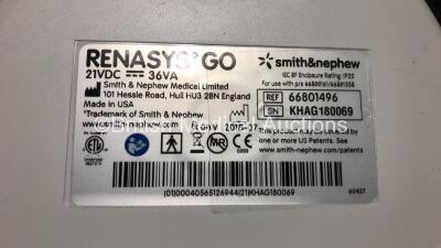 2 x Smith & Nephew Renasys Go Negative Pressure Wound Therapy Units with 1 x Power Supply and 2 x Cases (Both Power Up) - 5