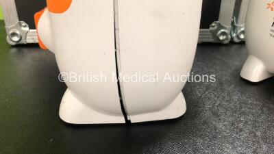 3 x Smith & Nephew Renasys EZ Max Negative Pressure Wound Therapy Units *Mfd 2017 / 2017 / 2013* and 2 x Cases (2 x Power Up, 1 x No Power, All with Damage to Casing, All Missing Cup Holders - See Photos) - 6