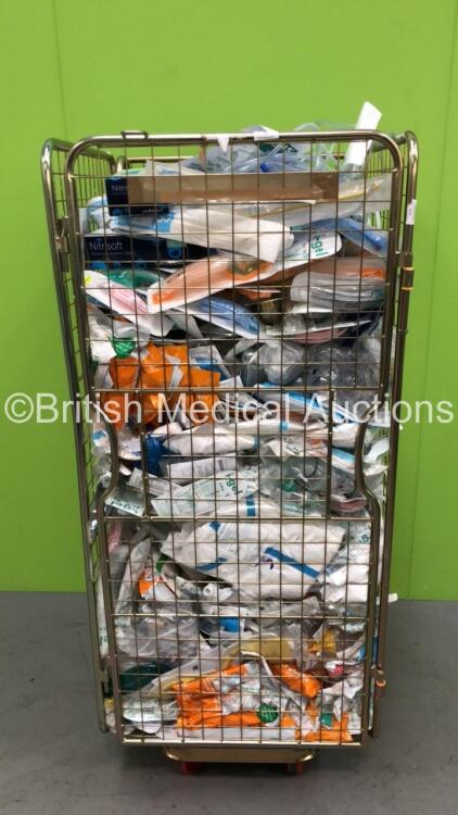 Mixed Cage of Consumables Including Unodent Nitrisoft Examination Gloves,Intersurgical Solus Flexible Laryngeal Mask Airways and Intersurgical I-Gel Supraglottic Airways (Cage Not Included)