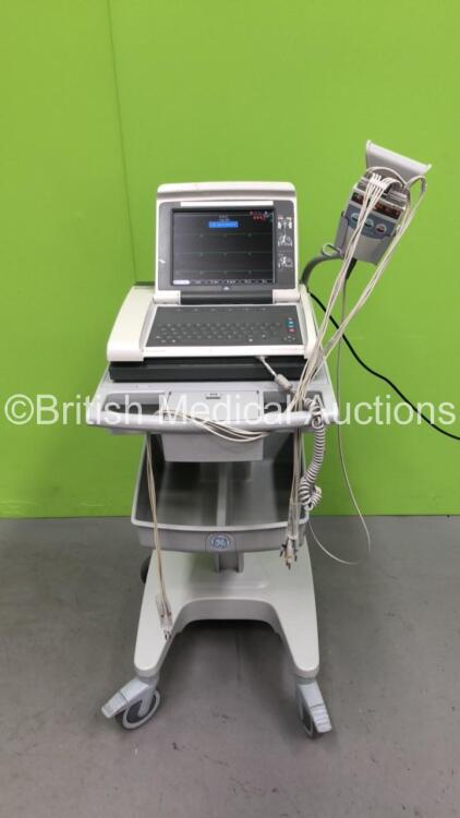 GE MAC 5500 HD ECG Machine on Stand with 10 Lead ECG Leads (Powers Up) *S/N SGM12313273PAA*