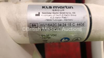 KLS Martin marLED Dual Ceiling Mounted Operating Lights with Arms and Ceiling Mount *S/N 4515H0000506736 / 2415H000416928* - 6