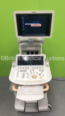 Philips iE33 Flat Screen Ultrasound Scanner Software Version 6.0.0.845 and 1 x 3-Lead ECG Lead on G Cart (Powers Up - Damage to Keyboard - See Photos) * SN B00DN0 * * Mfd Oct 2010 *