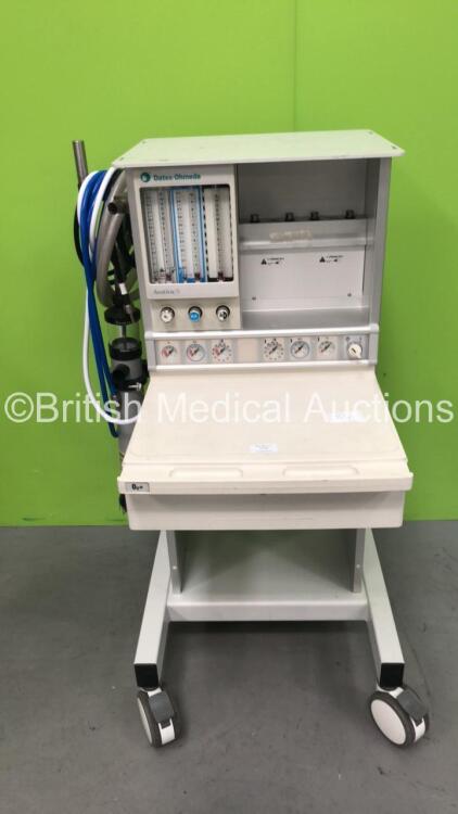 Datex Ohmeda Aestiva/5 Anaesthesia Machine with Hoses *AMWF00274*