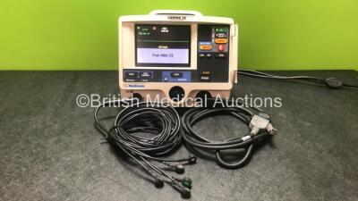 Medtronic Lifepak 20 Defibrillator / Monitor Including ECG and Printer Options with 1 x Paddle Lead and 1 x 5 Lead ECG Lead (Powers Up)