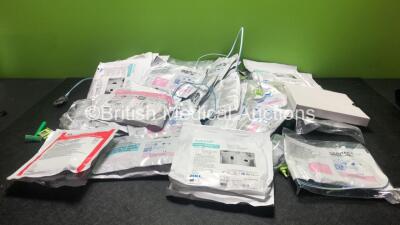 Job Lot of Various Defibrillation Pads Including Zoll, Skintact and Covidien Pads *Some in Date-Some Expired*