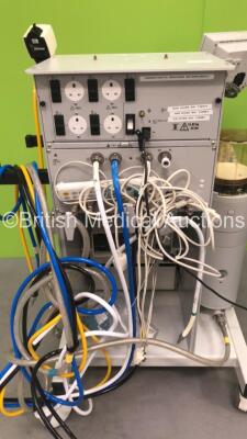 Datex-Ohmeda Aestiva/5 Anaesthesia Machine with Datex-Ohmeda 7100 Ventilator Software Version 1.4 with Bellows, Absorber and Hoses (Powers Up) *S/N AMVJ00424* - 5