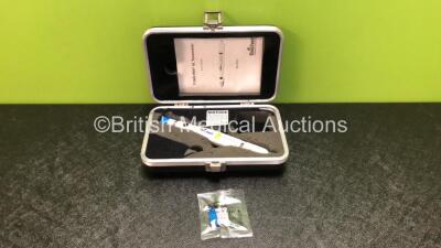 Reichert Tono-Pen XL Applanation Tonometer in Case (Powers Up)