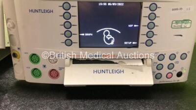 2 x Huntleigh SonicAid FM800 Encore Fetal Monitors (Both Power Up, 1 x Damage to Casing - See Photos) - 5