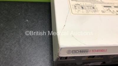 Eschmann TD411RS Minimal Invasive Electrosurgical Surgery Unit (Powers Up with Cracked Casing-See Photo) *SN 4RSF-9E-1088* - 2