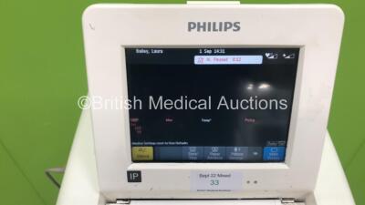 Philips Avalon FM30 Fetal Monitor on Stand with Philips Avalon CL Transducer Docking Station with 2 x US Wireless Transducers (Powers Up) *S/N DE45825848* - 2