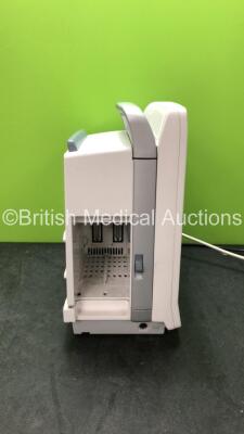 GE B650 Touch Screen Patient Monitor *Mfd 09-2011* (Powers Up) - 2