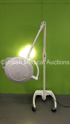 ALM Prismalix Mobile Patient Operating Light on Stand (Powers Up)