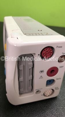 Philips IntelliVue X2 Handheld Patient Monitor Including ECG,Sp02,NBP, Press and Temp Options (Powers Up when Tested With Stock Battery, Battery Not Included, Damaged Casing and Missing Battery Cover-See Photos) **Mfd 04-2012** *SN DE03797423* - 6