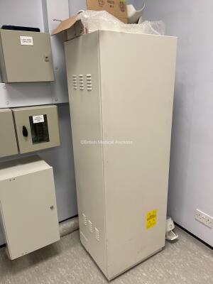 GE Proteus X-Ray Bucky Suite (2021 Tube) Including Elevating Table, Overhead Bucky OTS Assembly, X-ray Wall Stand, System Cabinet, Ceiling Rails and Operator Console. System has been Professionally Removed; System Sold as Non-Working Due to Tube Pivot Fau - 4