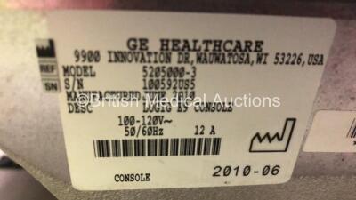 GE Logiq E9 Flat Screen Ultrasound Scanner Model No 5205000-3 *S/N 100592US5* **Mfd 06/2010** Software Version R2.0.5 (Powers Up - Missing / Damaged Dials) ***IR637*** - 7