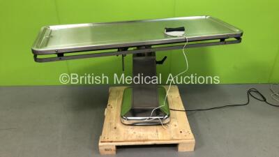 Shor-Line Electric Veterinary Operating Table with Controller (Powers Up, In Excellent Condition - Like New)